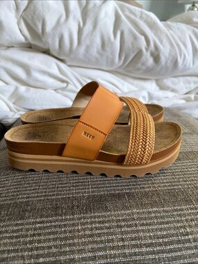 Reef cushion vista hi platform sandal